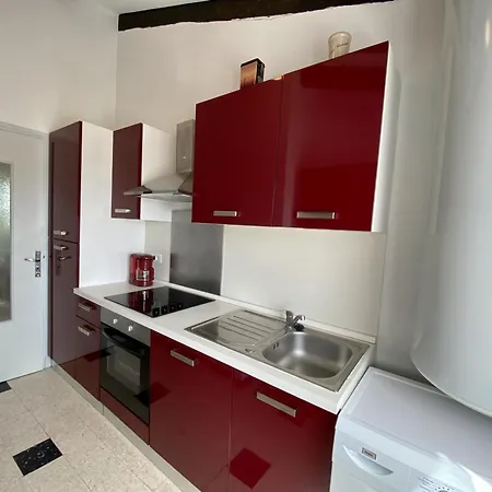Апартаменты Narbonne-plage : T4 En 1ere Ligne, 7p, Balcon, Parking, Acces Direct - Fr-1-795-6 Нарбонна