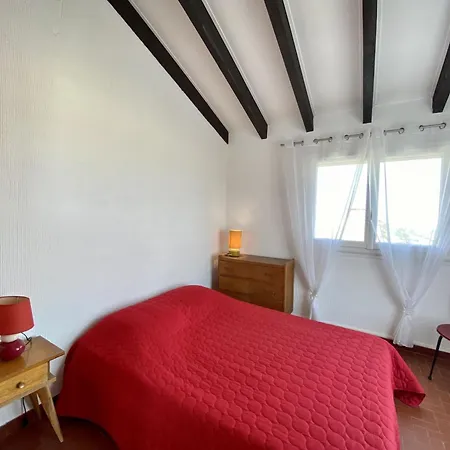 Narbonne-plage : T4 En 1ere Ligne, 7p, Balcon, Parking, Acces Plage Direct - Fr-1-795-6 Apartment *